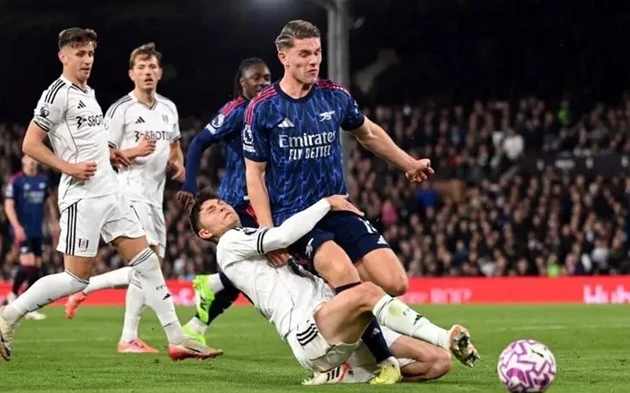 Bóng ma derby London đe dọa giấc mơ vô địch của Arsenal Bóng ma derby London đe dọa giấc mơ vô địch của Arsenal