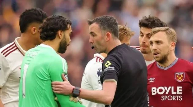 Bowen chỉ trích VAR, Arteta khen trọng tài dũng cảm Bowen chỉ trích VAR, Arteta khen trọng tài dũng cảm