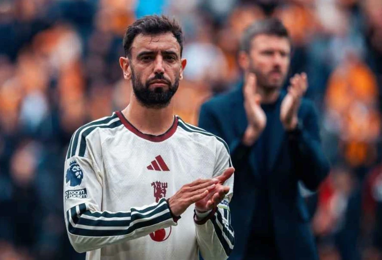 Bruno Fernandes cảnh báo MU về 'thảm họa' từ bóng chết Bruno Fernandes cảnh báo MU về 'thảm họa' từ bóng chết