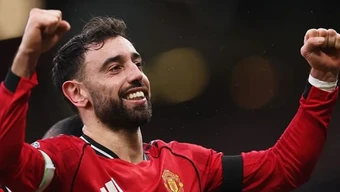Bruno Fernandes lập kỷ lục 21 kiến tạo tại Ngoại hạng Anh