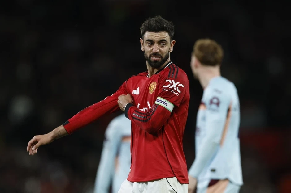 Bruno Fernandes phản pháo Roy Keane Bruno Fernandes phản pháo Roy Keane