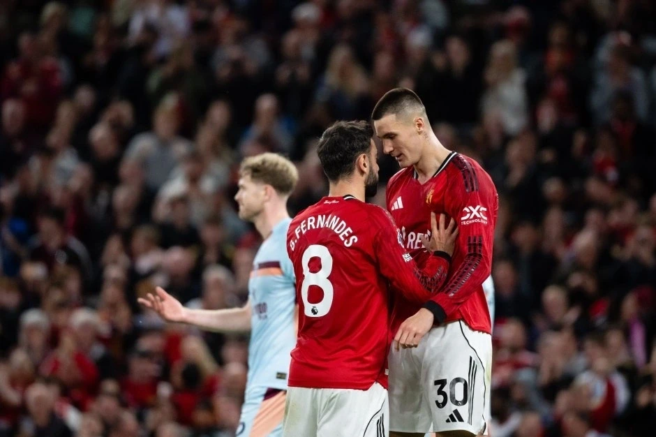 Bruno Fernandes san bằng kỷ lục của Ronaldo tại Man Utd Bruno Fernandes san bằng kỷ lục của Ronaldo tại Man Utd