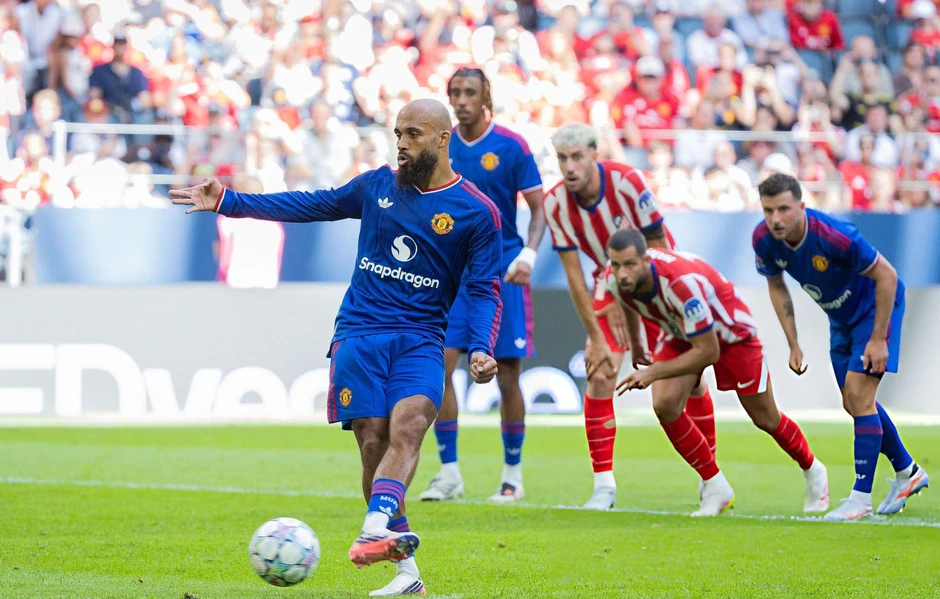Bryan Mbeumo lập cú đúp, Man Utd ngược dòng hạ Atletico Madrid Bryan Mbeumo lập cú đúp, Man Utd ngược dòng hạ Atletico Madrid