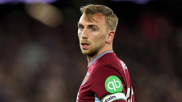 Các ông lớn Ngoại hạng Anh chờ giải cứu dàn sao West Ham