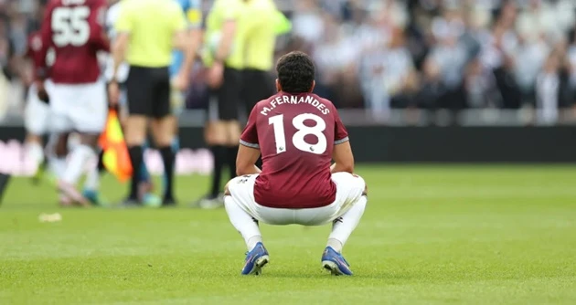 Các ông lớn Ngoại hạng Anh chờ giải cứu dàn sao West Ham