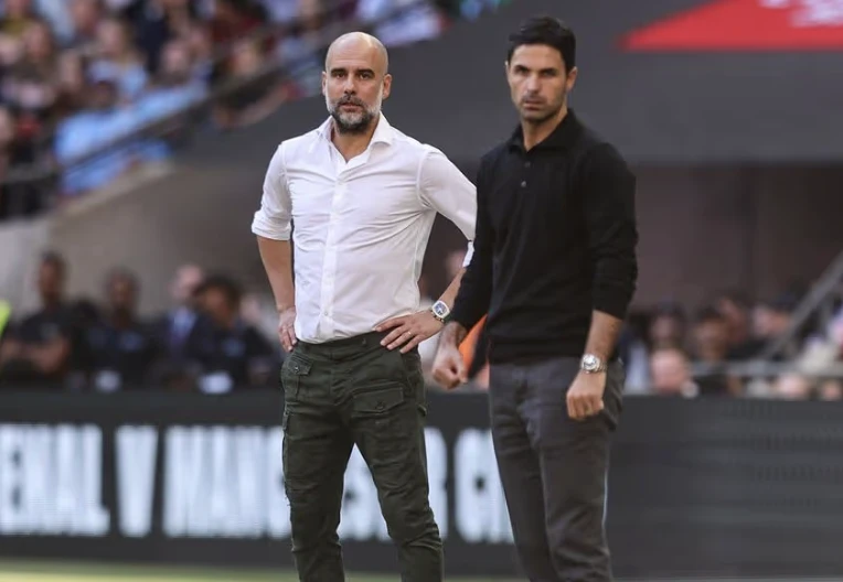 Cách Pep dùng người phơi bày điểm yếu chí mạng của Arteta Cách Pep dùng người phơi bày điểm yếu chí mạng của Arteta