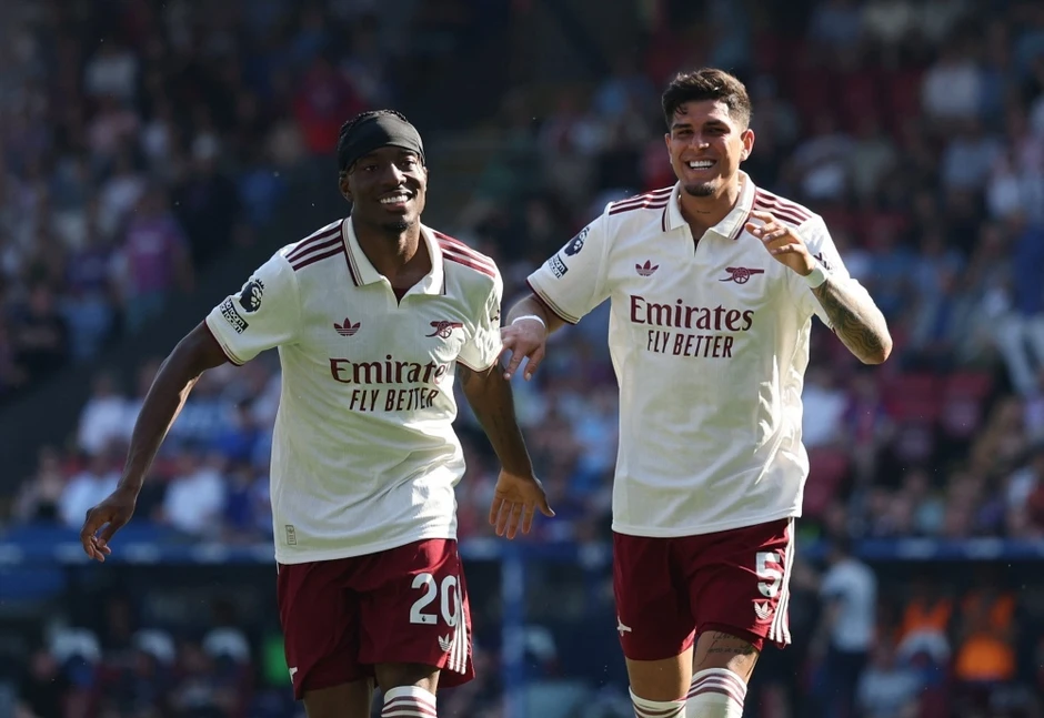 Cách PSG khắc chế 'vũ khí cố định' của Arsenal Cách PSG khắc chế 'vũ khí cố định' của Arsenal