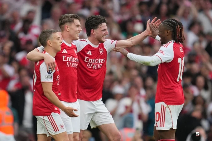 Cảm ơn Arsenal vì đã vô địch Ngoại hạng Anh Cảm ơn Arsenal vì đã vô địch Ngoại hạng Anh