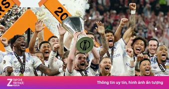 Cảm xúc vỡ òa của cầu thủ Aston Villa