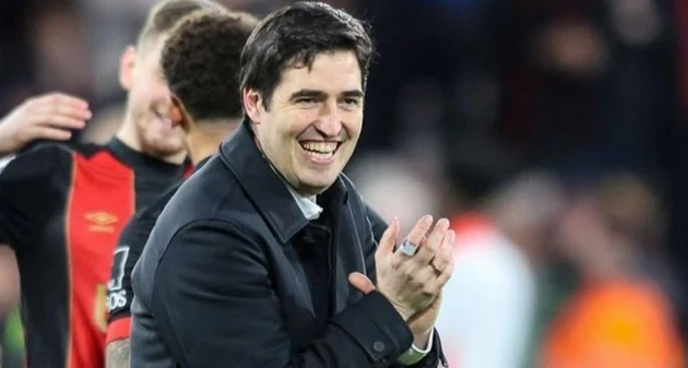 Carragher nghi ngờ khả năng Andoni Iraola giúp Liverpool thành công Carragher nghi ngờ khả năng Andoni Iraola giúp Liverpool thành công