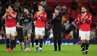 Carragher tin chắc Carrick sẽ làm HLV MU mùa tới