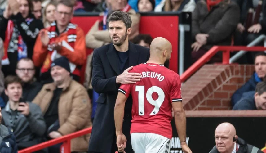 Carrick giải phóng Amad, kích hoạt Mbeumo ở MU Carrick giải phóng Amad, kích hoạt Mbeumo ở MU