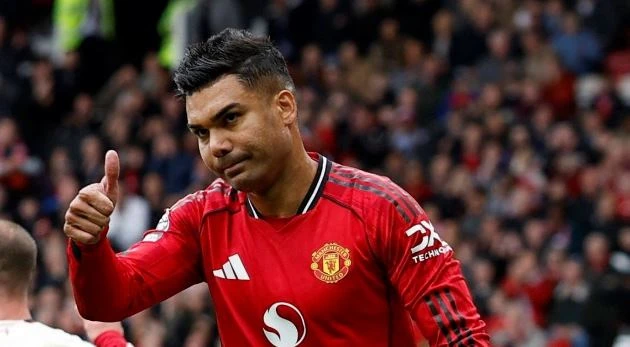 Casemiro đáp trả Carragher sau khi bị nghi ngờ đẳng cấp Casemiro đáp trả Carragher sau khi bị nghi ngờ đẳng cấp