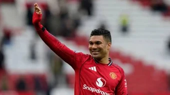 Casemiro, làm ơn đừng ở lại!