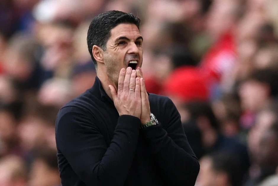 CĐV Arsenal đòi sa thải HLV Arteta CĐV Arsenal đòi sa thải HLV Arteta