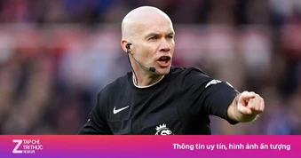 CĐV MU nổi giận, tố bị trọng tài xử ép