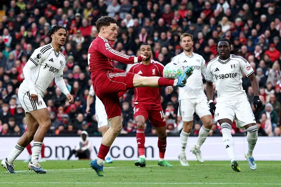 Chấm điểm Liverpool: Ngumoha chói sáng; Salah tìm lại tự tin