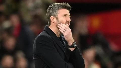 Cháy lên đi, Michael Carrick, sự điềm tĩnh bây giờ là ‘thuốc độc’ với MU! Cháy lên đi, Michael Carrick, sự điềm tĩnh bây giờ là ‘thuốc độc’ với MU!