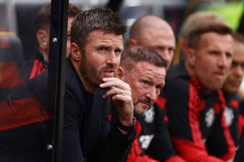 Cháy lên đi, Michael Carrick, sự điềm tĩnh bây giờ là ‘thuốc độc’ với MU! Cháy lên đi, Michael Carrick, sự điềm tĩnh bây giờ là ‘thuốc độc’ với MU!
