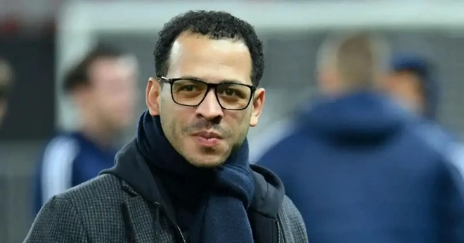 Chelsea có thể đền bù 24 triệu bảng nếu sa thải HLV Rosenior