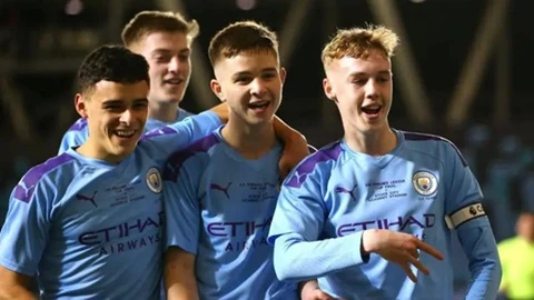 Chelsea đang sống nhờ... sai lầm của Guardiola? Chelsea đang sống nhờ... sai lầm của Guardiola?