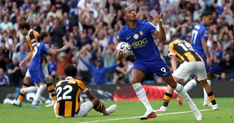 Chelsea nhọc nhằn thoát thua đội bóng mới thăng hạng