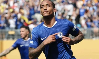 Chelsea thưởng hợp đồng mới cho Joao Pedro để chặn cửa Barca