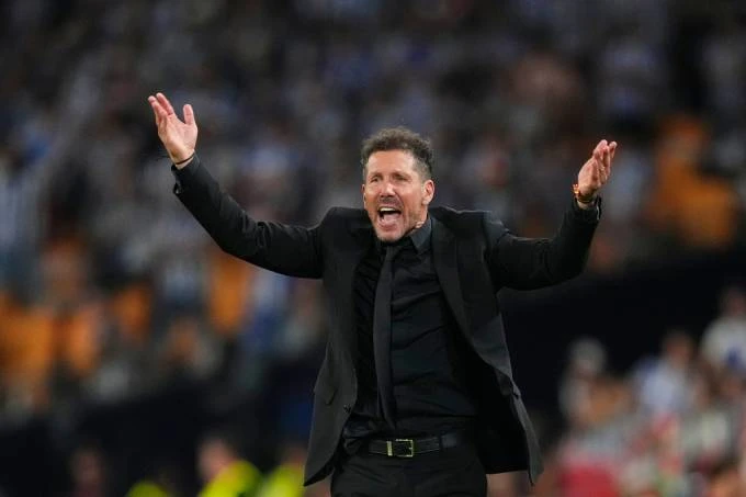 Chelsea tính làm 'đại cách mạng' với Diego Simeone Chelsea tính làm 'đại cách mạng' với Diego Simeone