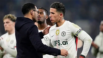Chelsea trừng trị Enzo Fernandez