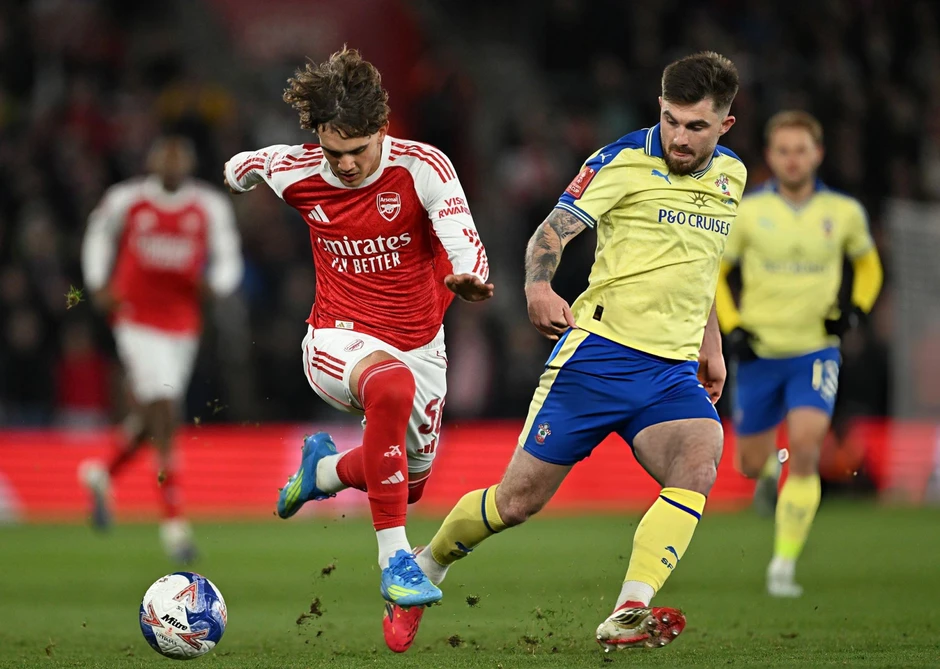 Chelsea vào bán kết, Arsenal ôm hận tại FA Cup Chelsea vào bán kết, Arsenal ôm hận tại FA Cup
