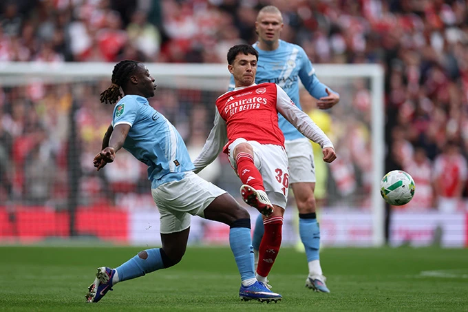 Chính Mikel Arteta đã ‘hại’ Martin Zubimendi? Chính Mikel Arteta đã ‘hại’ Martin Zubimendi?