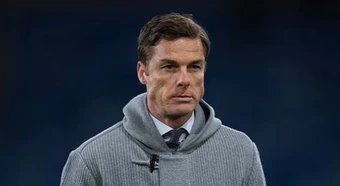 CHÍNH THỨC! Burnley sa thải Scott Parker, nhắm Steven Gerrard thay thế