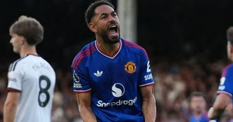 Cunha tỏa sáng đúng lúc, Man Utd thoát thua trước Fulham