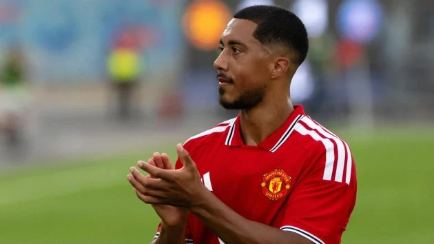 Cựu sao MU chấm thương vụ Tielemans 9,5 điểm, cao hơn Guimaraes Cựu sao MU chấm thương vụ Tielemans 9,5 điểm, cao hơn Guimaraes
