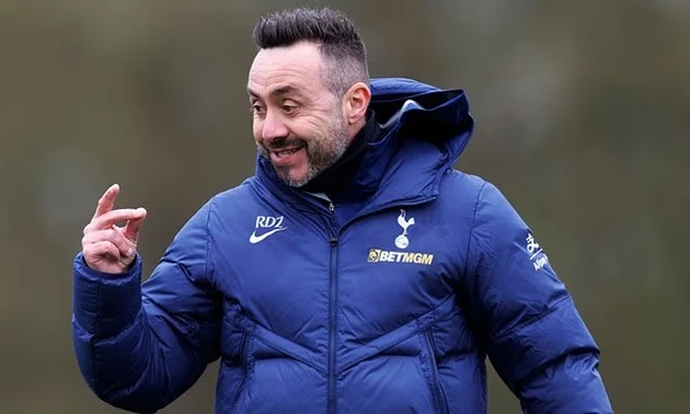 De Zerbi bắt tay khôi phục bản sắc để giúp Tottenham trụ hạng De Zerbi bắt tay khôi phục bản sắc để giúp Tottenham trụ hạng