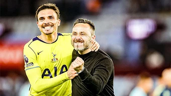 De Zerbi nói gì khi Tottenham thoát nhóm xuống hạng?