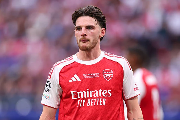 Declan Rice nén đau hội quân sớm cùng Arsenal