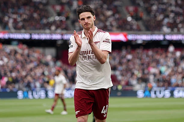 Declan Rice và khoảnh khắc khiến Arsenal lo sốt vó Declan Rice và khoảnh khắc khiến Arsenal lo sốt vó