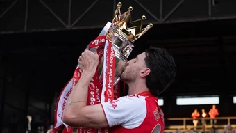 Declan Rice vượt mặt Bruno Fernandes giành giải thưởng của BBC