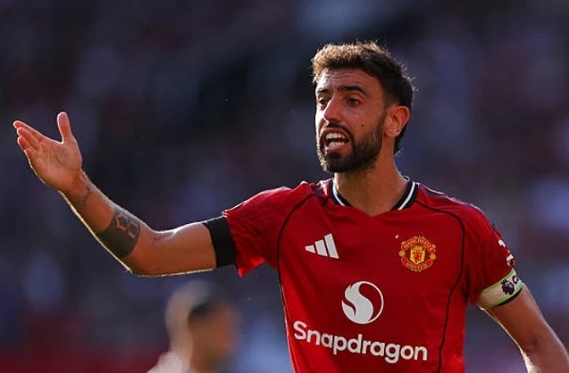 Đưa MU trở lại C1, Bruno Fernandes ôm mưa giải thưởng Đưa MU trở lại C1, Bruno Fernandes ôm mưa giải thưởng