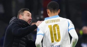 Đừng "phong sát" De Zerbi chỉ vì bảo vệ Mason Greenwood