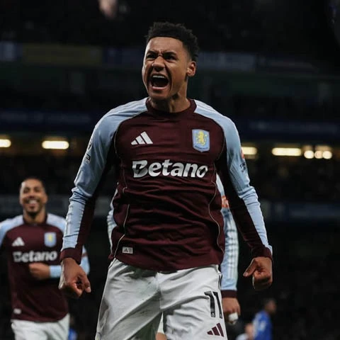 Emery ám chỉ Watkins từ chối ra sân khi nhà vô địch Europa Leagua thua trắng trước Brighton