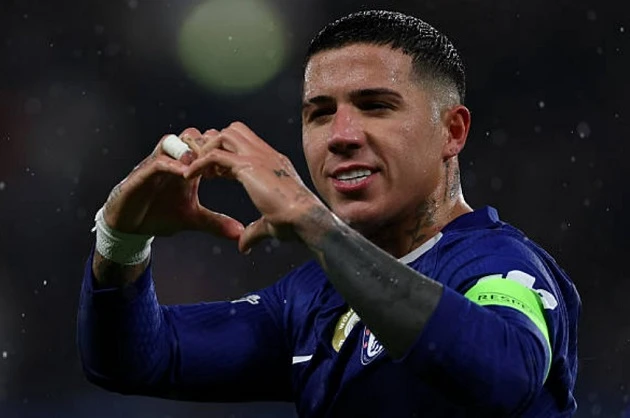 Enzo Fernandez và Chelsea chính thức làm hòa Enzo Fernandez và Chelsea chính thức làm hòa