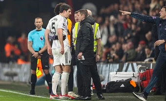 FA chính thức buộc tội Harry Maguire sau trận Bournemouth