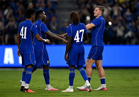 Fan Chelsea yêu cầu một cầu thủ ra đi ngay lập tức sau trận hòa Johor Darul Ta'zim Fan Chelsea yêu cầu một cầu thủ ra đi ngay lập tức sau trận hòa Johor Darul Ta'zim