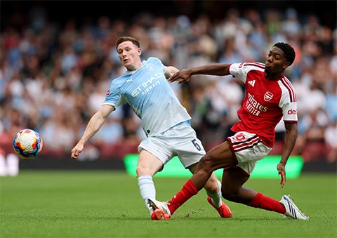 Fan Man City lo lắng khi 'bom tấn' Anderson bị Enzo Maresca sử dụng sai cách
