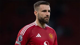 Fan MU cạn kiên nhẫn, đòi bán ngay Luke Shaw