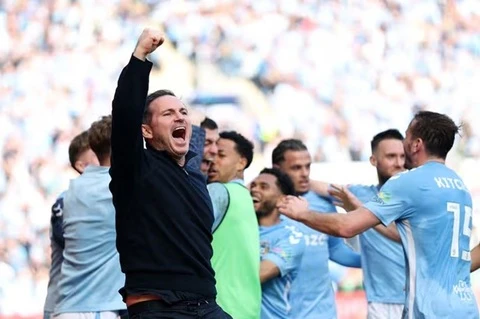 Frank Lampard bắn tiếng súng hiệu chống lại Arsenal Frank Lampard bắn tiếng súng hiệu chống lại Arsenal