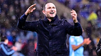 Frank Lampard đưa Coventry City thăng hạng sau 25 năm