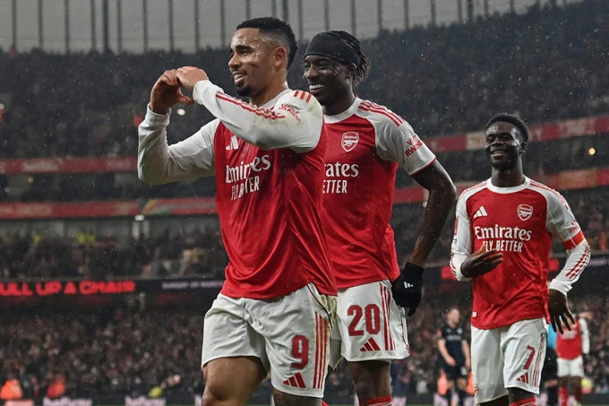Gabriel Jesus: 'Ronaldo đã giúp tôi vượt qua giai đoạn khó khăn nhất' Gabriel Jesus: 'Ronaldo đã giúp tôi vượt qua giai đoạn khó khăn nhất'